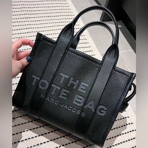 Marc Jacobs Small The Tote Bag - Black